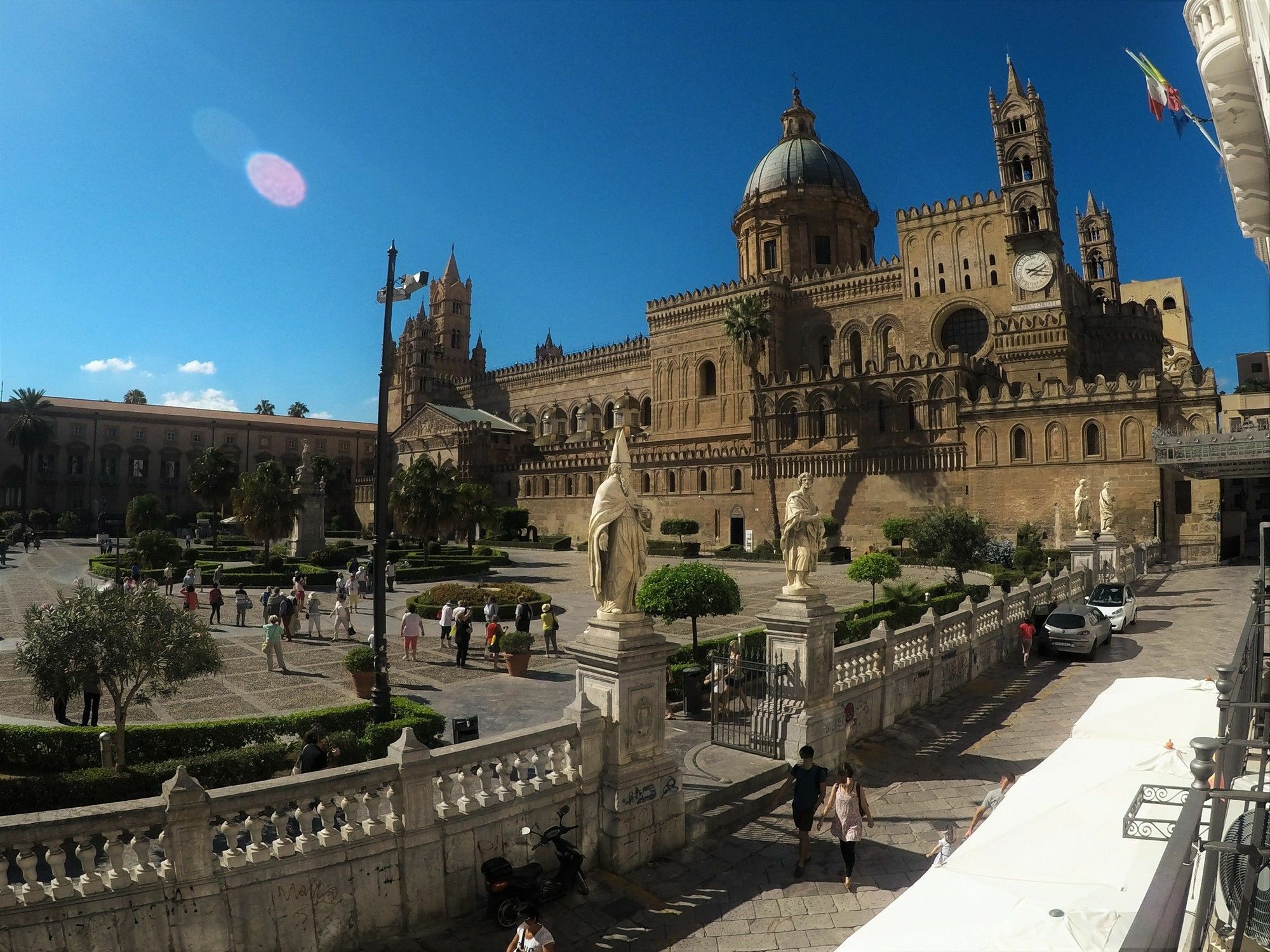 I Vicini Della Cattedrale Bed and Breakfast Palermo Exteriör bild