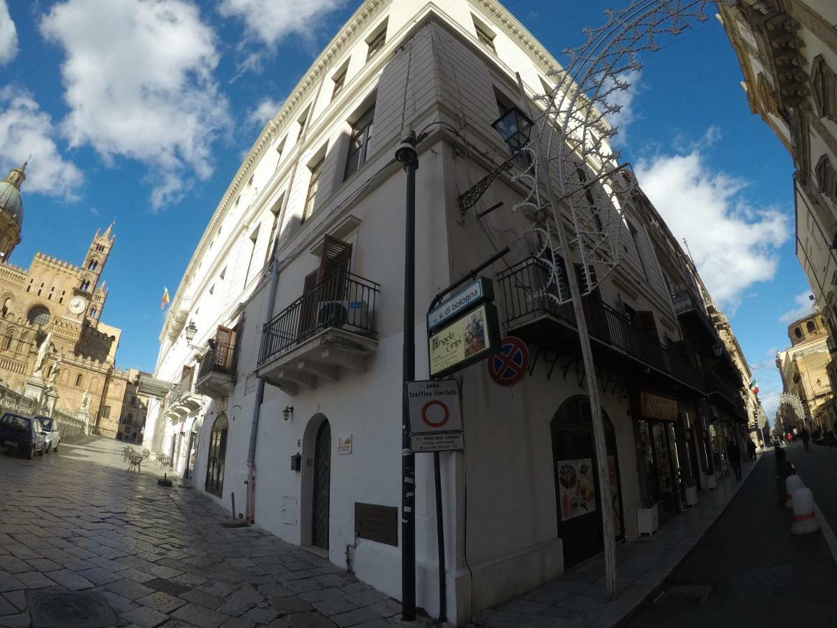 I Vicini Della Cattedrale Bed and Breakfast Palermo Exteriör bild