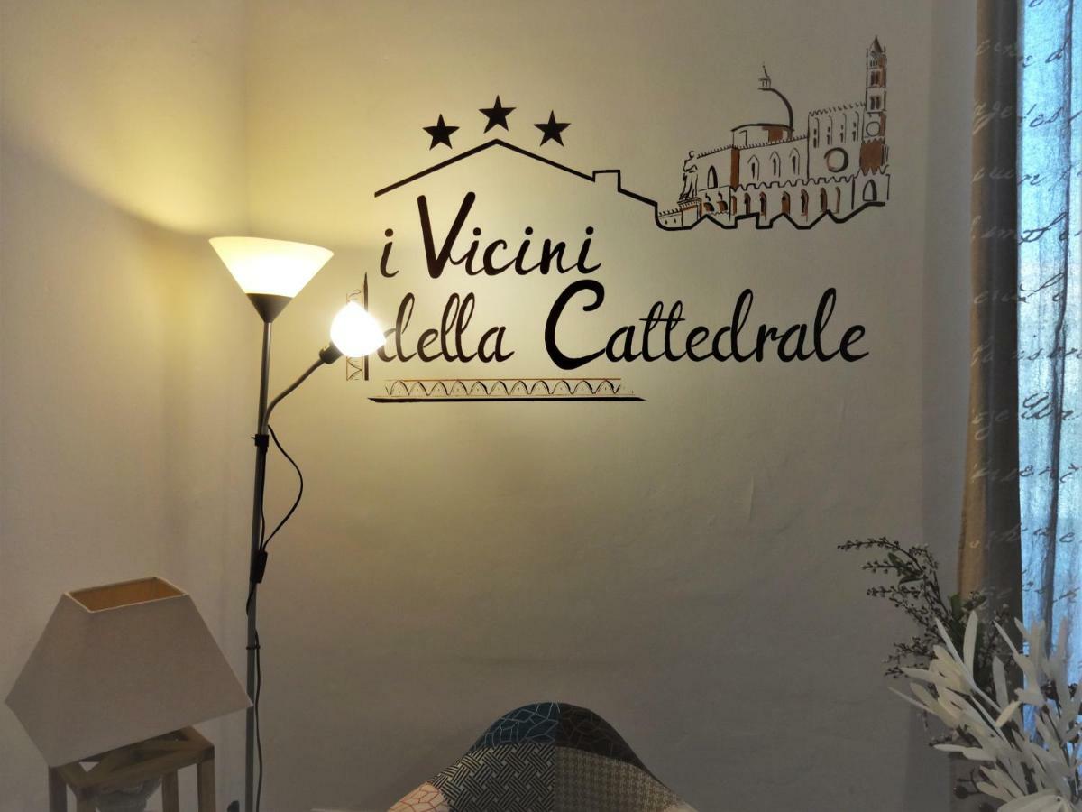 I Vicini Della Cattedrale Bed and Breakfast Palermo Exteriör bild