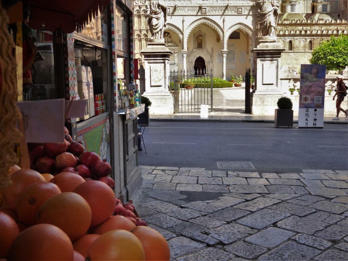 I Vicini Della Cattedrale Bed and Breakfast Palermo Exteriör bild