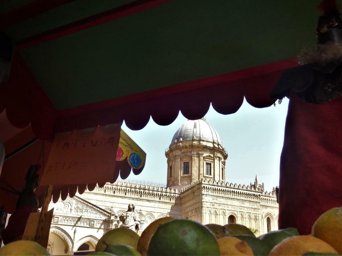 I Vicini Della Cattedrale Bed and Breakfast Palermo Exteriör bild