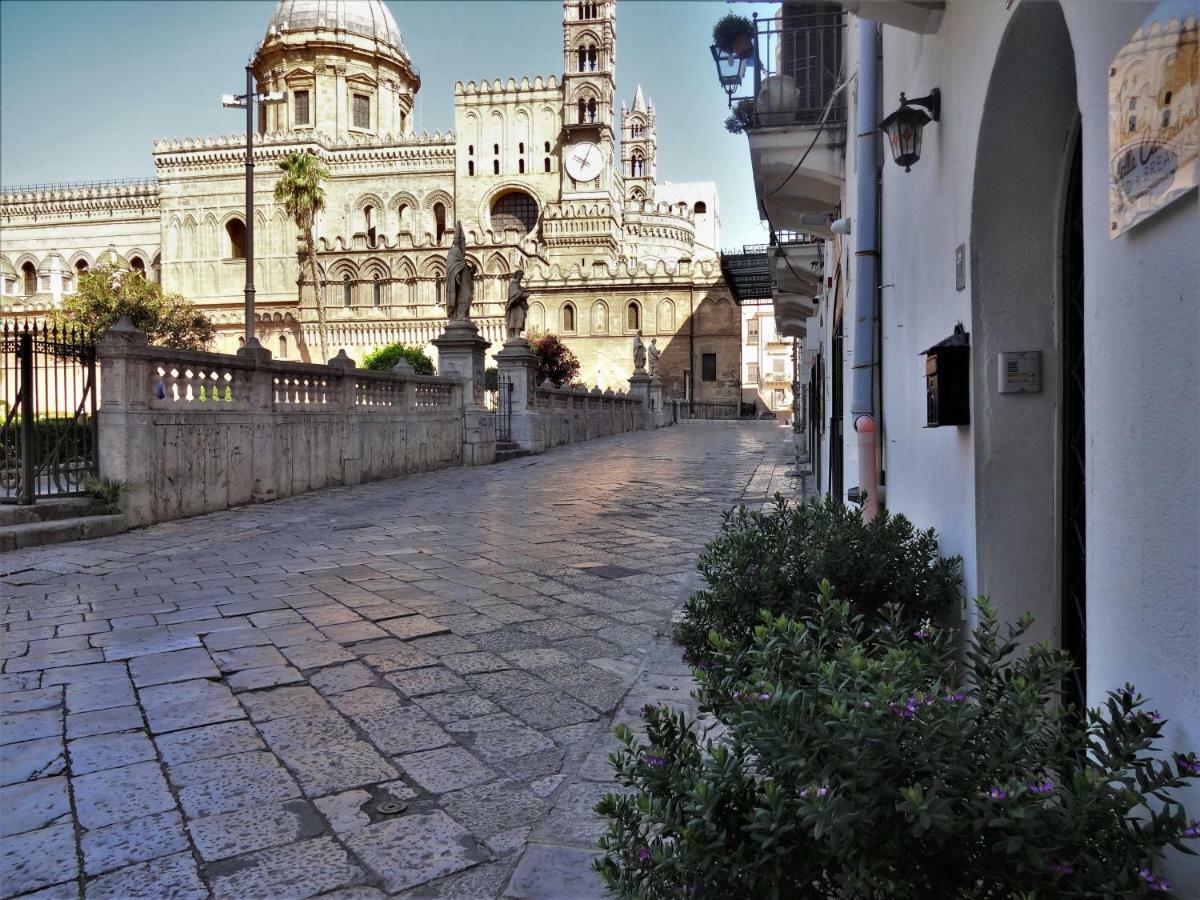 I Vicini Della Cattedrale Bed and Breakfast Palermo Exteriör bild